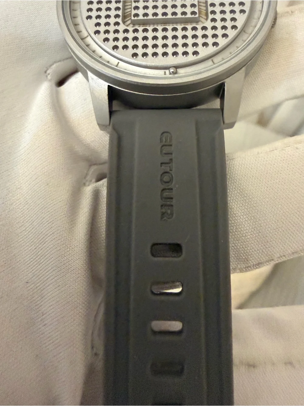 EUTOUR Men Watch Magnetic Ball Bearing Wrist Watch Silver Grey Silicone NWOT